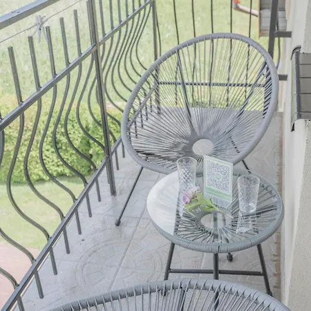 Remus House Apartments Spokojny Wypoczynek Dla Par, Tylko Pokoje 2-Osobowe * Jastrzębia Góra