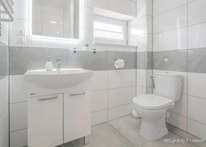 Apartament Remus House - Idealny Dla Par & Tylko 2-osobowe Pokoje, Dzieci Od 12 Lat, Bezplatny Parking Jastrzębia Góra