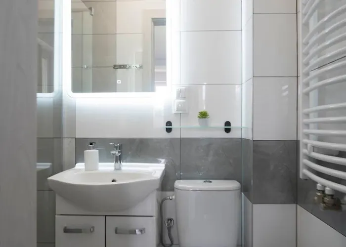 Apartament Remus House - Idealny Dla Par & Tylko 2-osobowe Pokoje, Dzieci Od 12 Lat, Bezplatny Parking Jastrzębia Góra